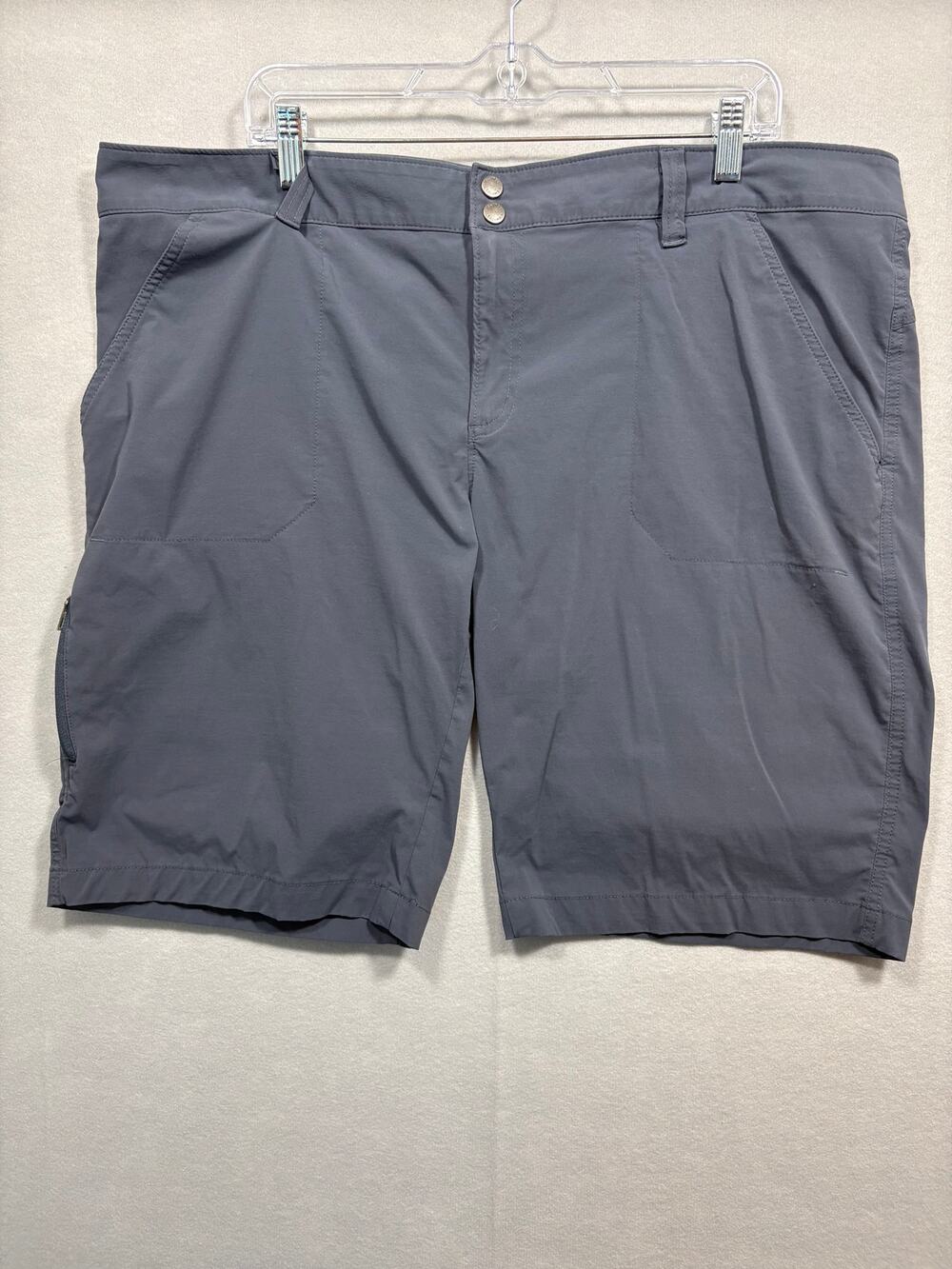 Columbia Women’s 20W 12L Gray Outdoor Hiking Shorts
